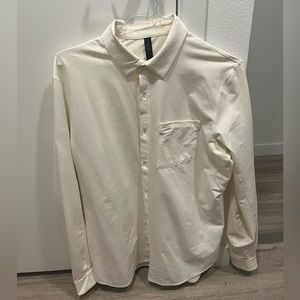 Lululemon Commission Long-Sleeve Shirt
Wash